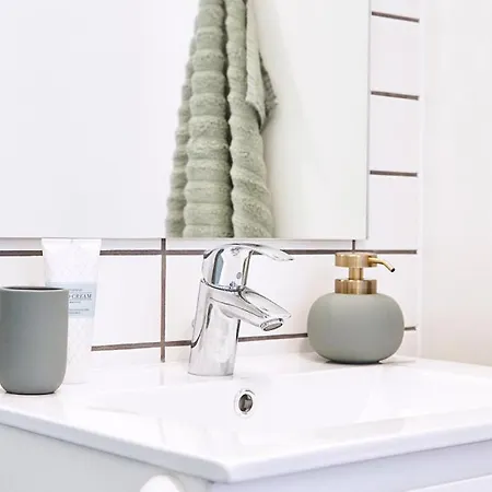 Athome Апартаменты *